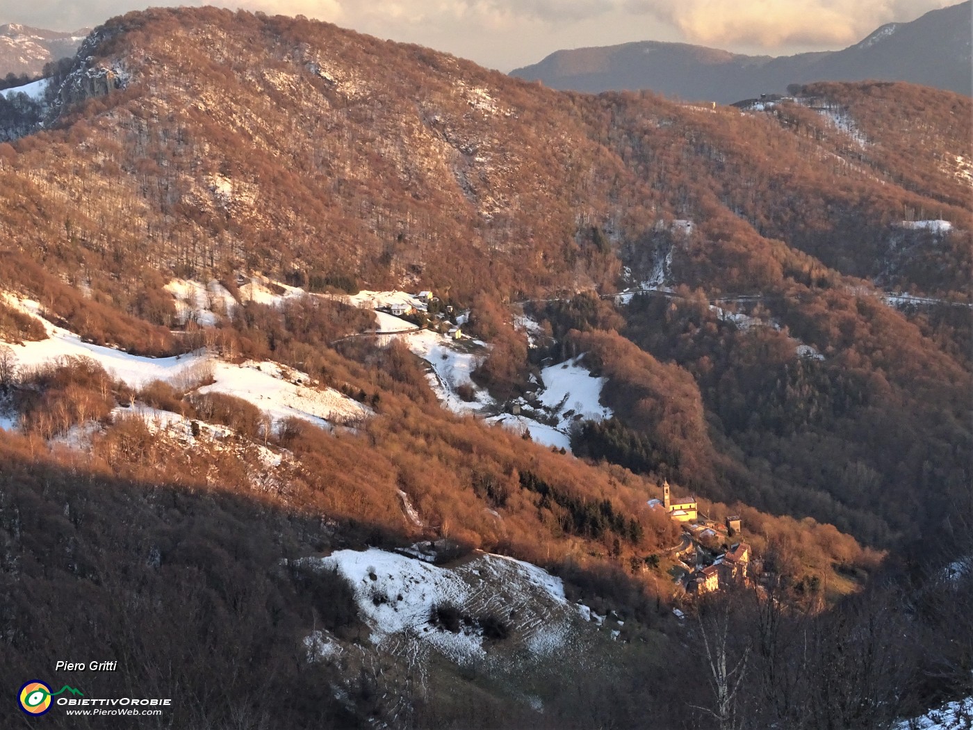 80 Si avvicina il tramonto su Catremerio.JPG